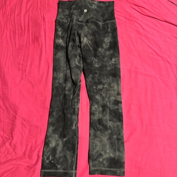 Lululemon Diamond Dye Align crops size 4 - Picture 1 of 3